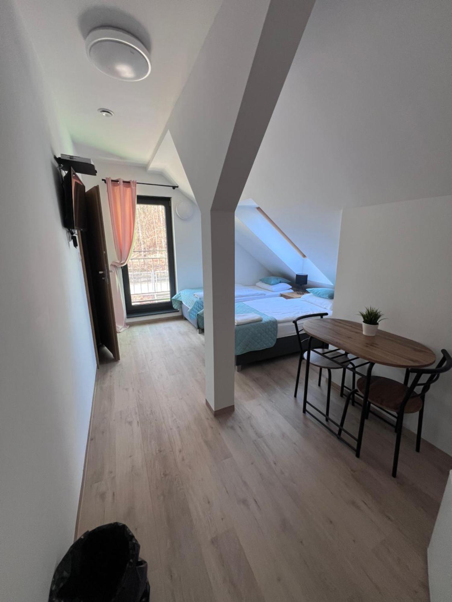 Apartamenty Divemed 옐레니아구라 외부 사진
